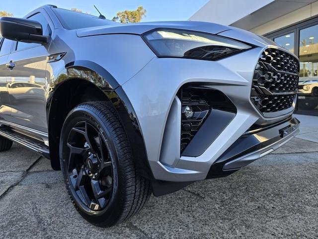 2026 Isuzu MU-X X-TERRAIN MY25.5 4X4 Dual Range image 9