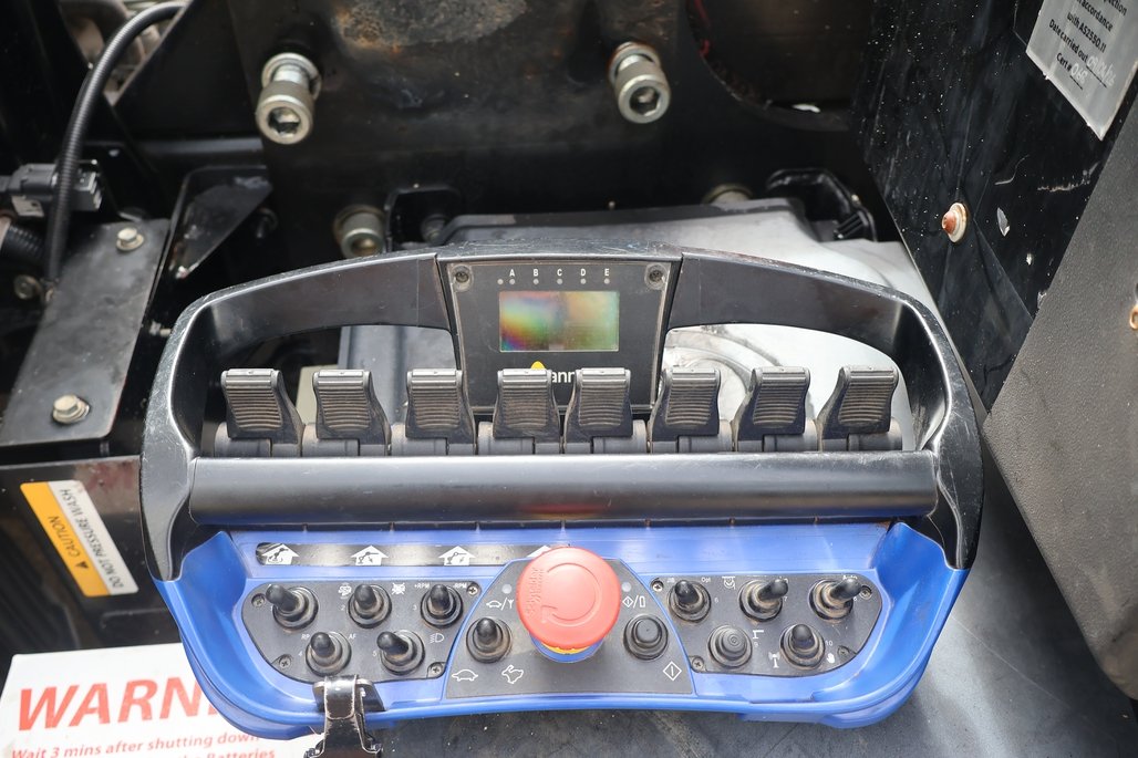 2021 Hino Fm 2628 image 27
