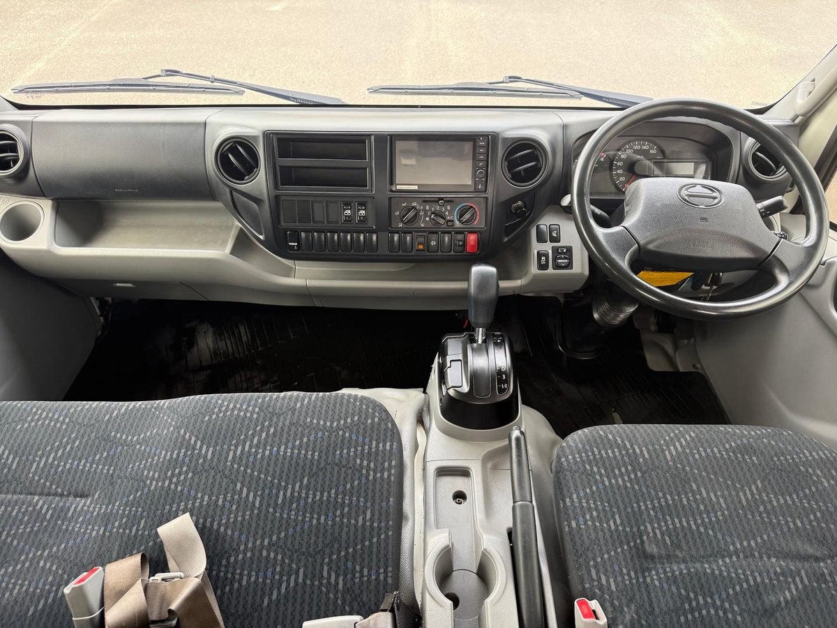 2016 Hino 300 Series 921 image 15