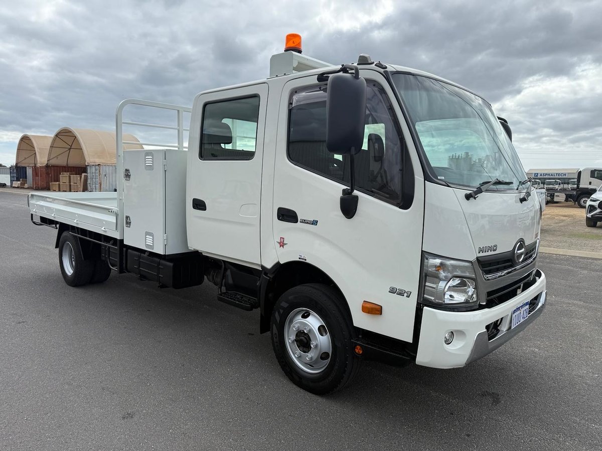 2016 Hino 300 Series 921 image 7