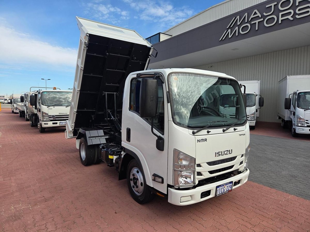 2021 Isuzu Nmr60-150  3 Ton Tipper image 22