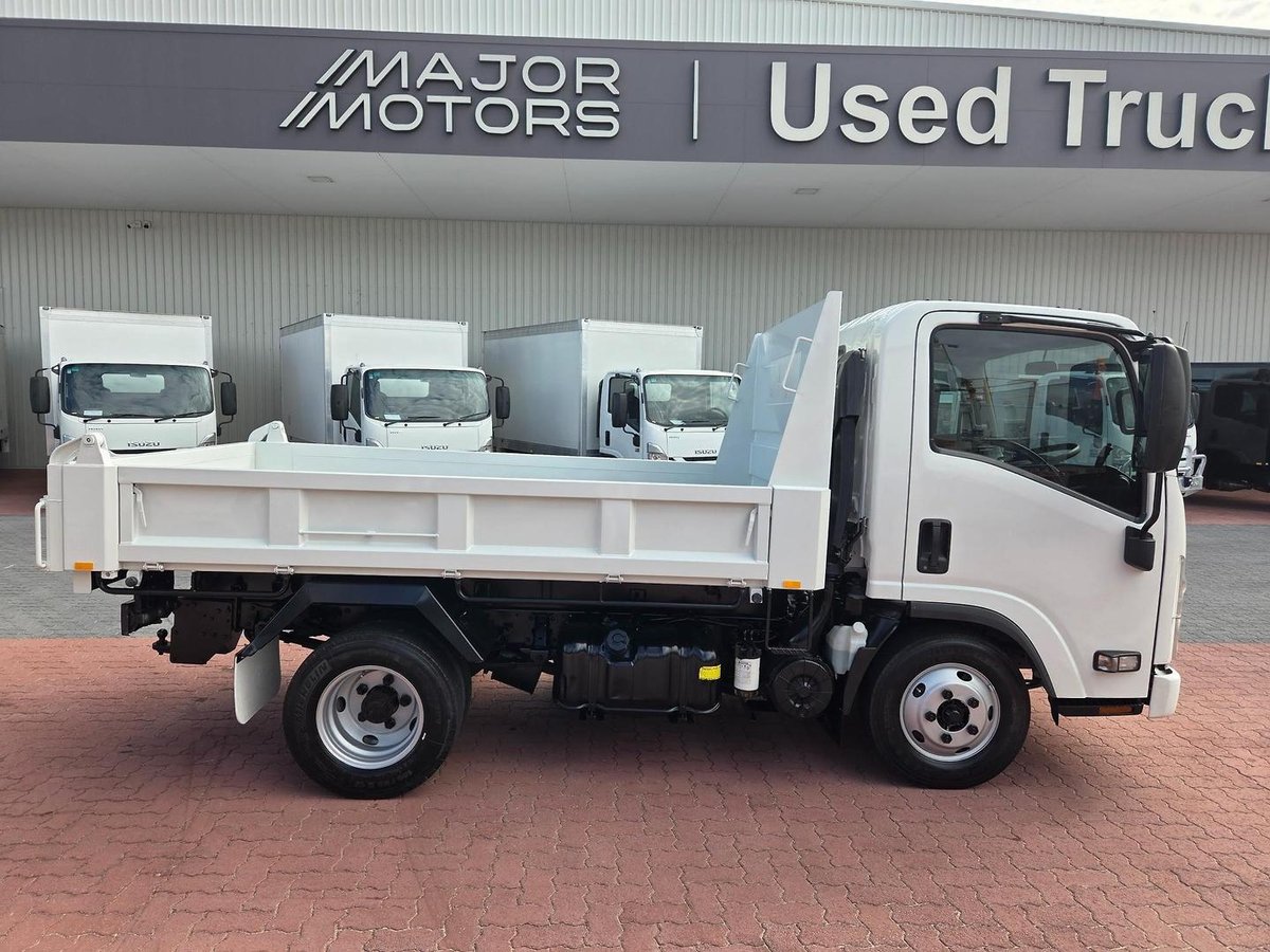 2021 Isuzu Nmr60-150  3 Ton Tipper image 20