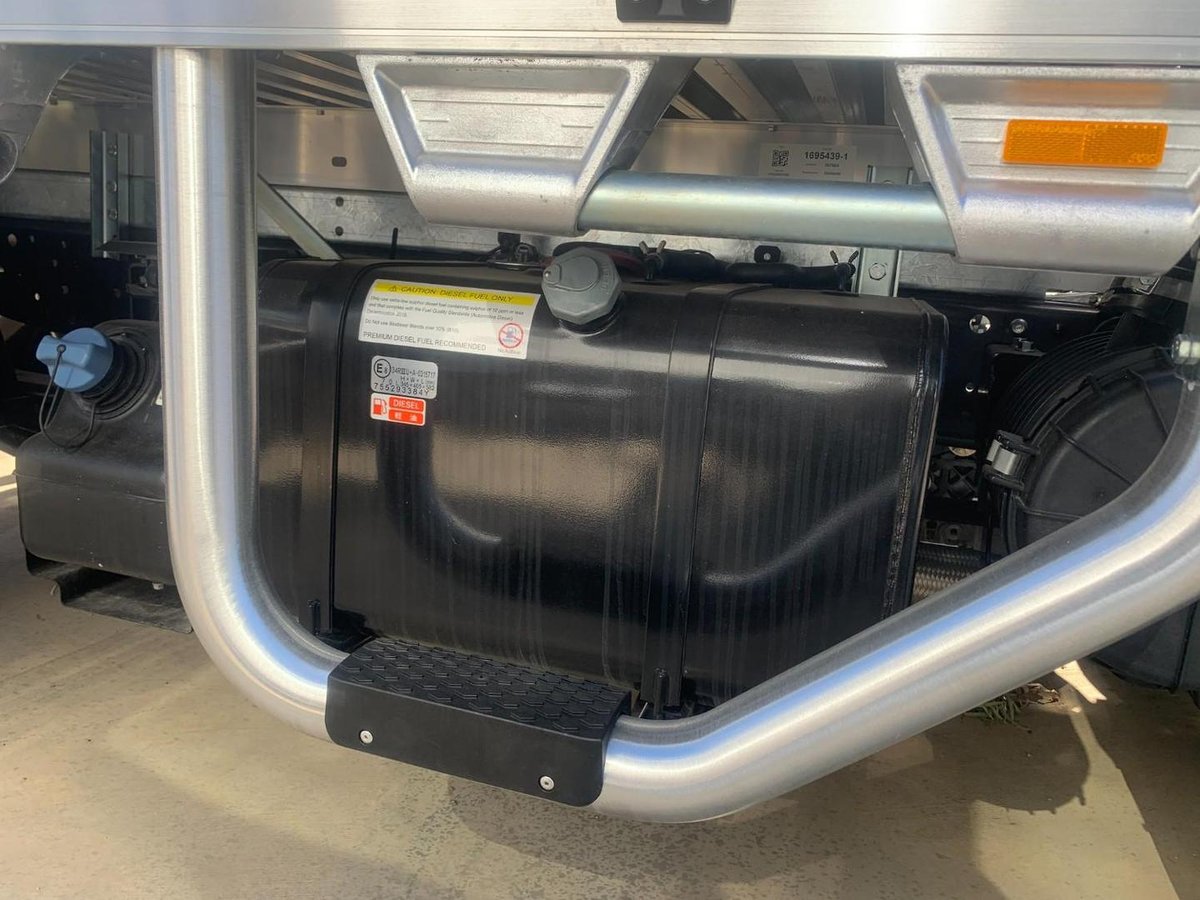 2026 Isuzu Nlr 45-150 Mt D25 Tray image 15