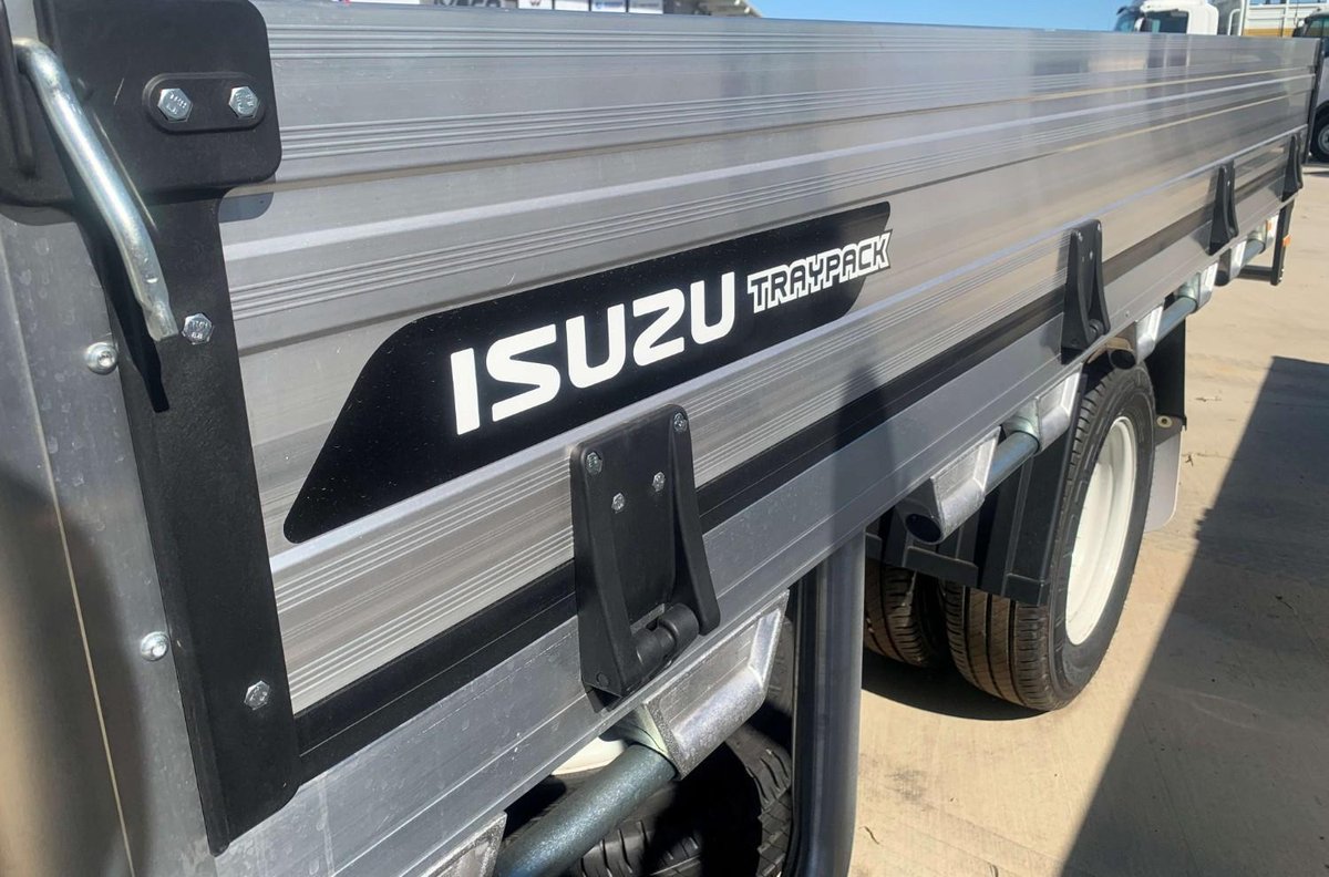 2026 Isuzu Nlr 45-150 Mt D25 Tray image 4