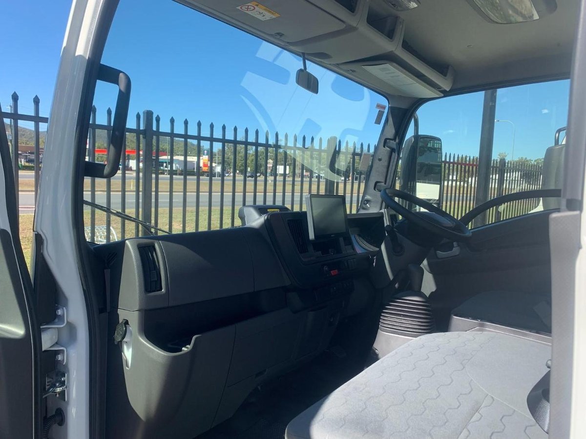 2026 Isuzu Nlr 45-150 Mt D25 Tray image 10