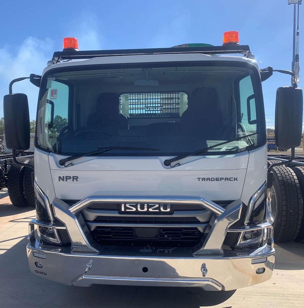 2026 Isuzu Npr 45-175 Mt D28 Trade image 4