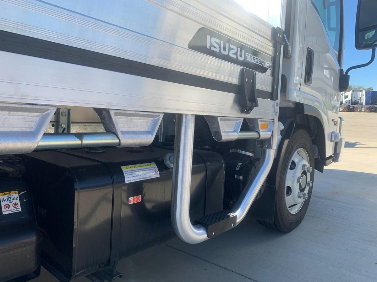 2026 Isuzu Npr 45-175 Mt D28 Trade image 8