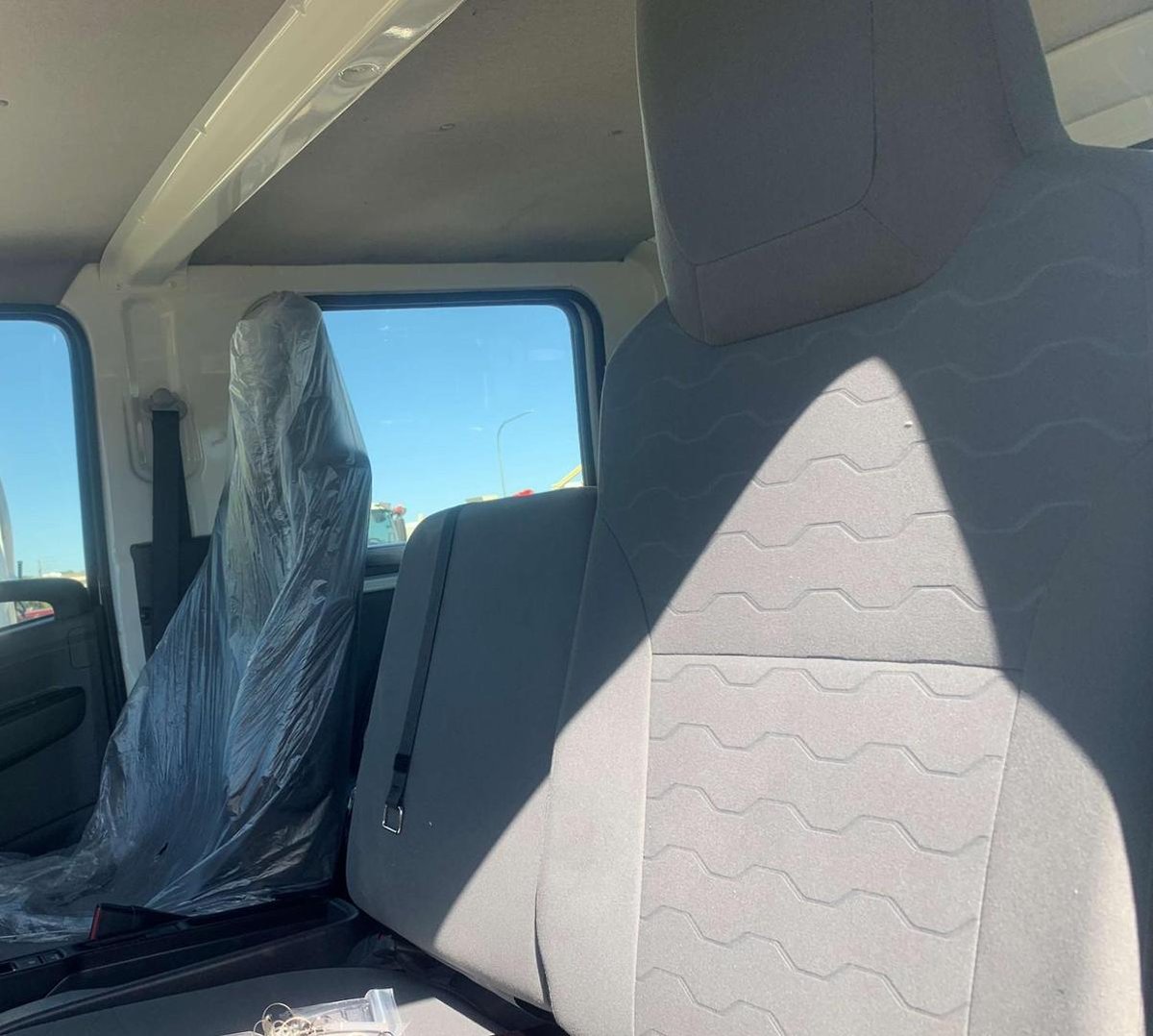 2026 Isuzu Npr 70-190 Am C42 image 10