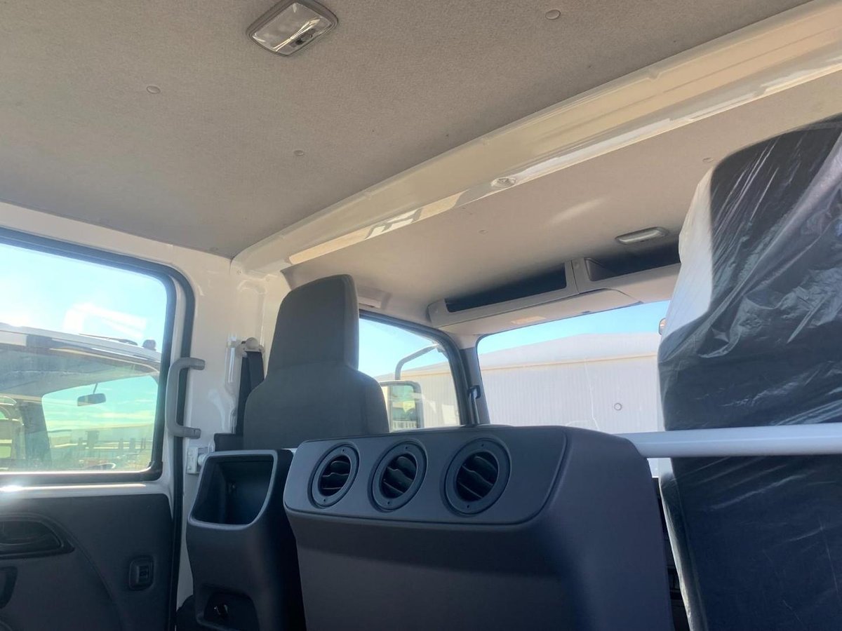 2026 Isuzu Npr 70-190 Am C42 image 24