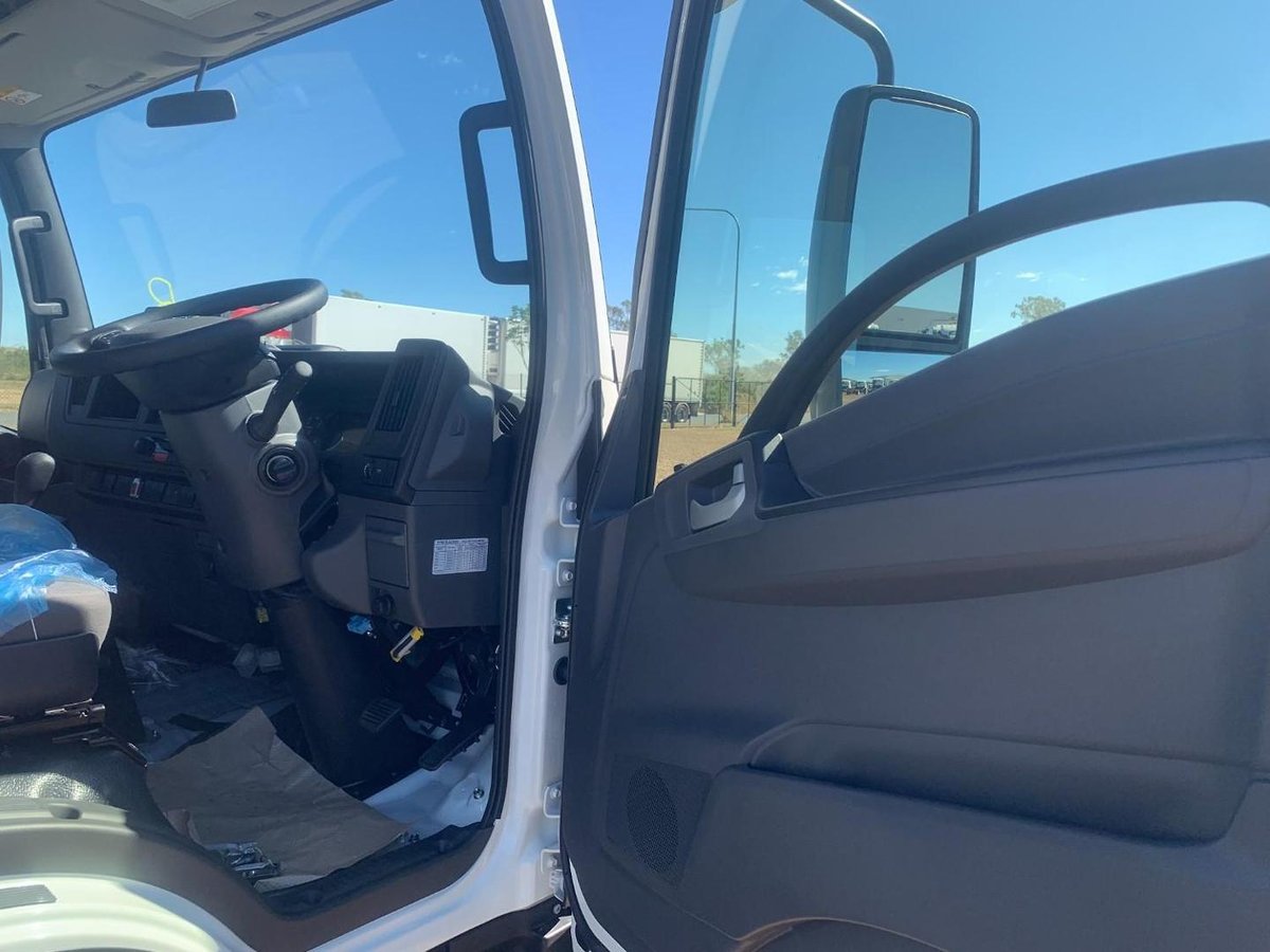 2026 Isuzu Npr 45/65-175 Dt D28 image 15