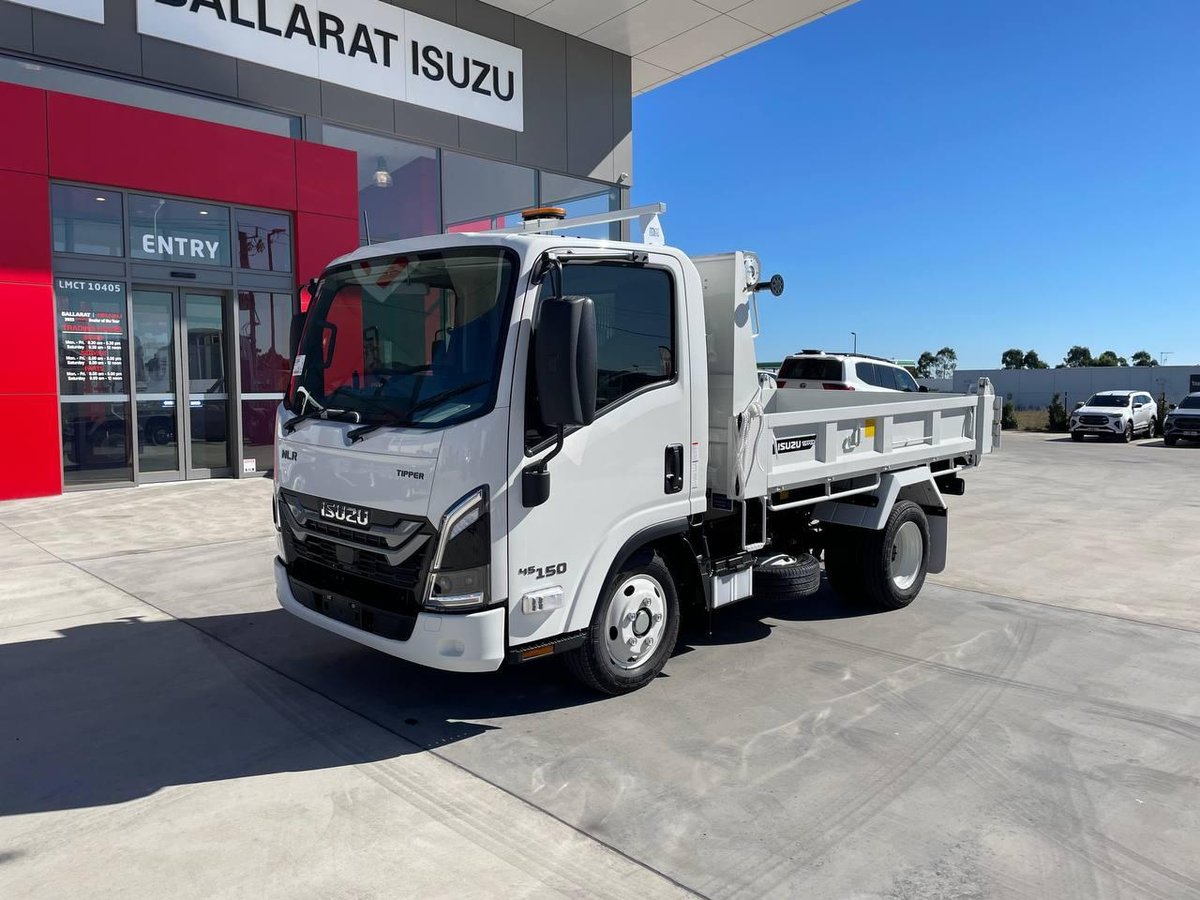 2026 Isuzu N Series Nlr 45-150 Dt D25 Tipper image 4