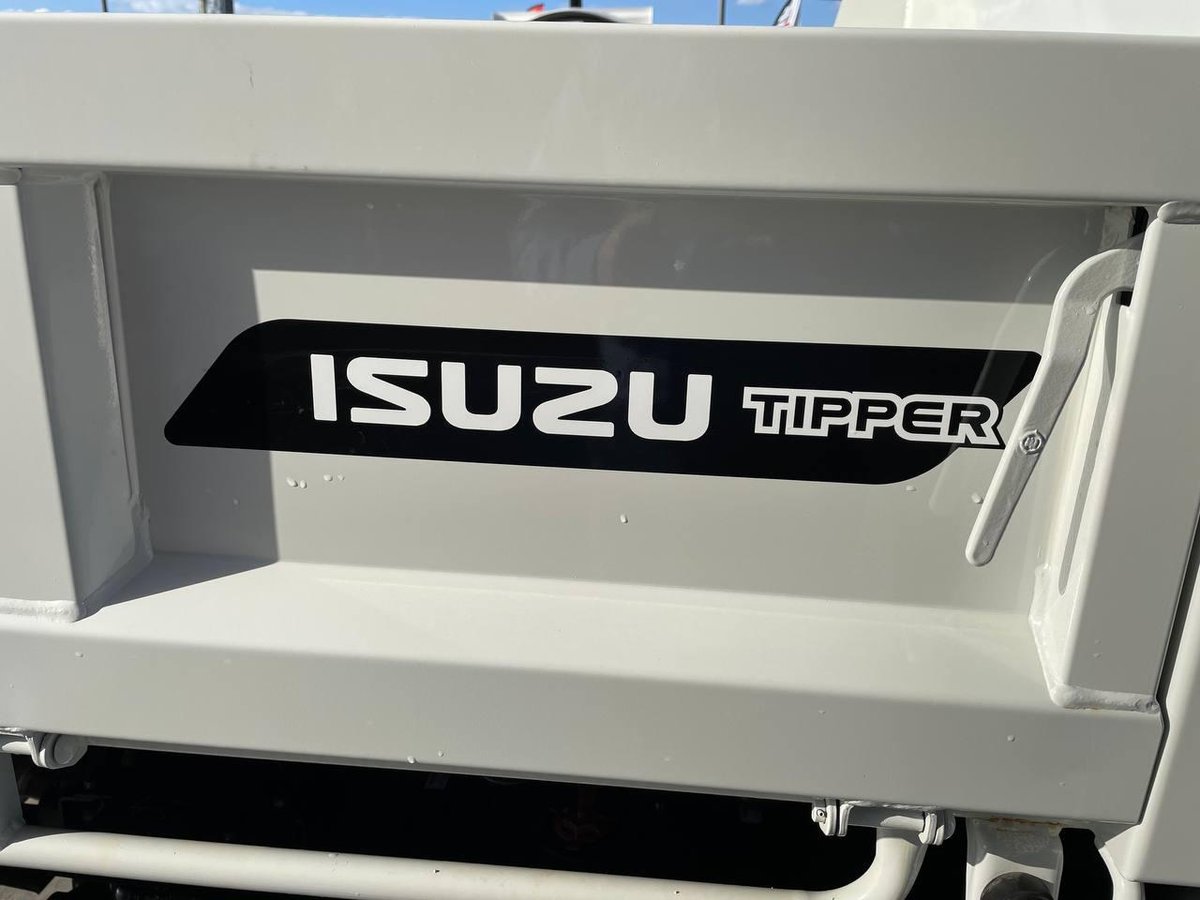 2026 Isuzu N Series NLR 45-150 DT D25 Tipper image 11
