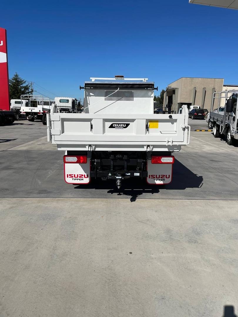 2026 Isuzu N Series NLR 45-150 DT D25 Tipper image 6