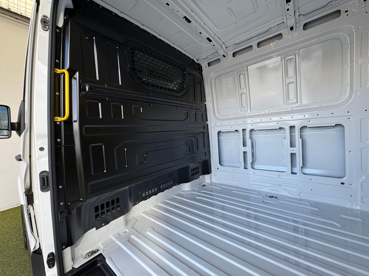 2026 Volkswagen Crafter 35 TDI360 Runner SY1 MY26 image 22