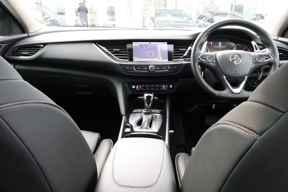 2018 Holden Calais V ZB MY18 AWD image 9
