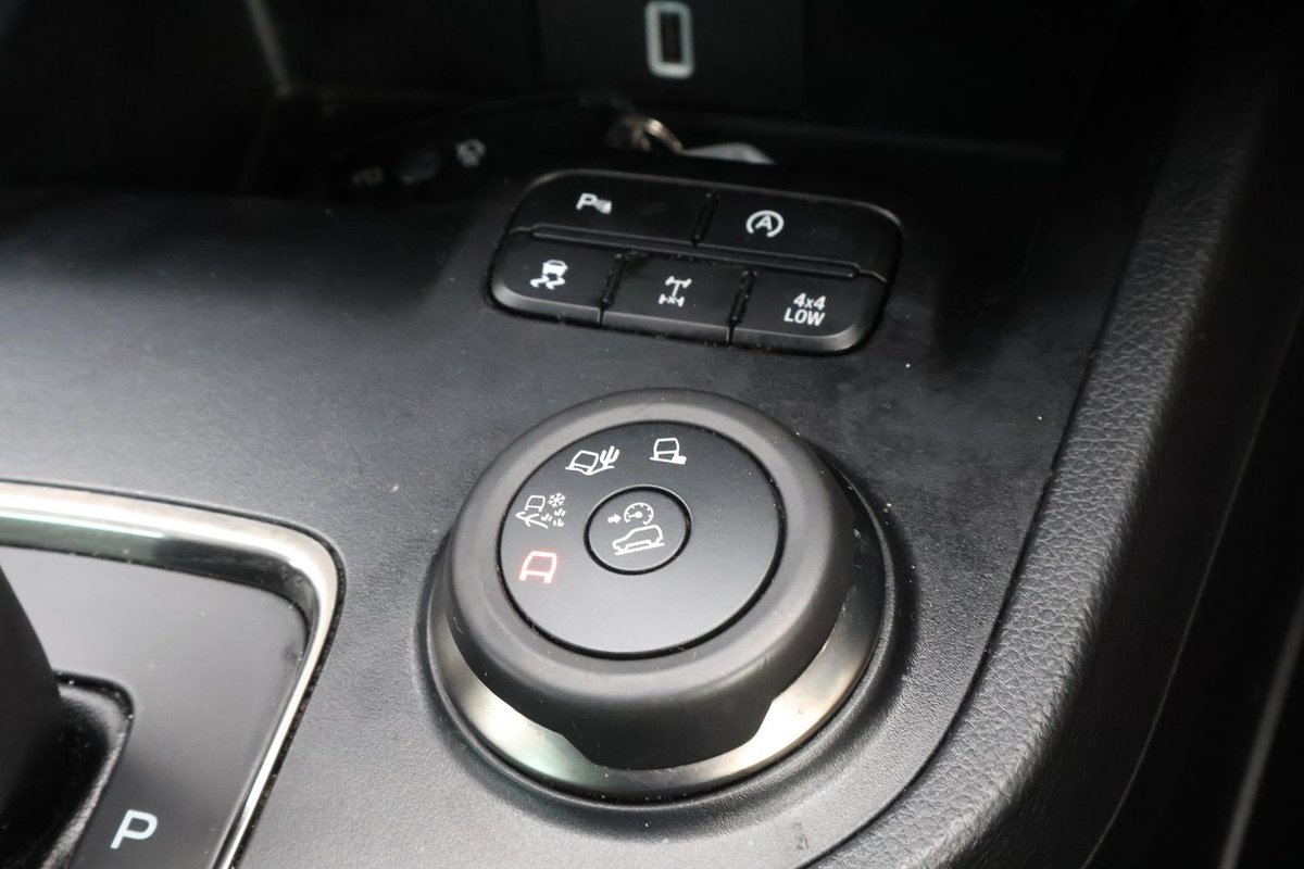 2020 Ford Everest Sport UA II MY20.25 4X4 Dual Range image 19