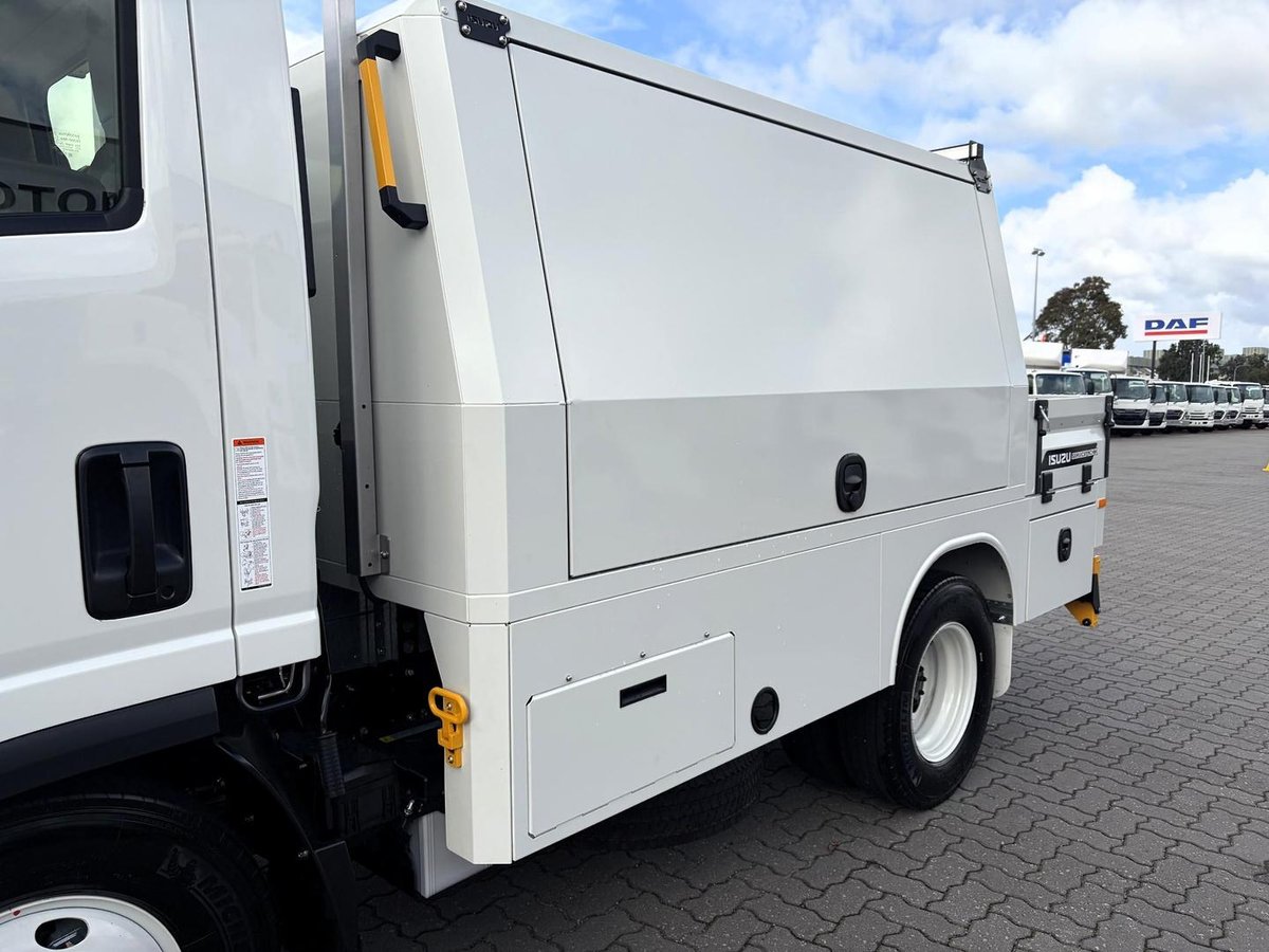 2026 Isuzu Nmr 65/45-150  Dt D25 Servicepack-X image 3