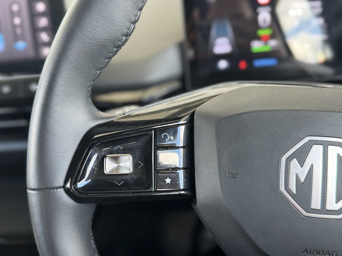 2024 MG MG4 Excite 64 150kW MEH32 MY25 image 11