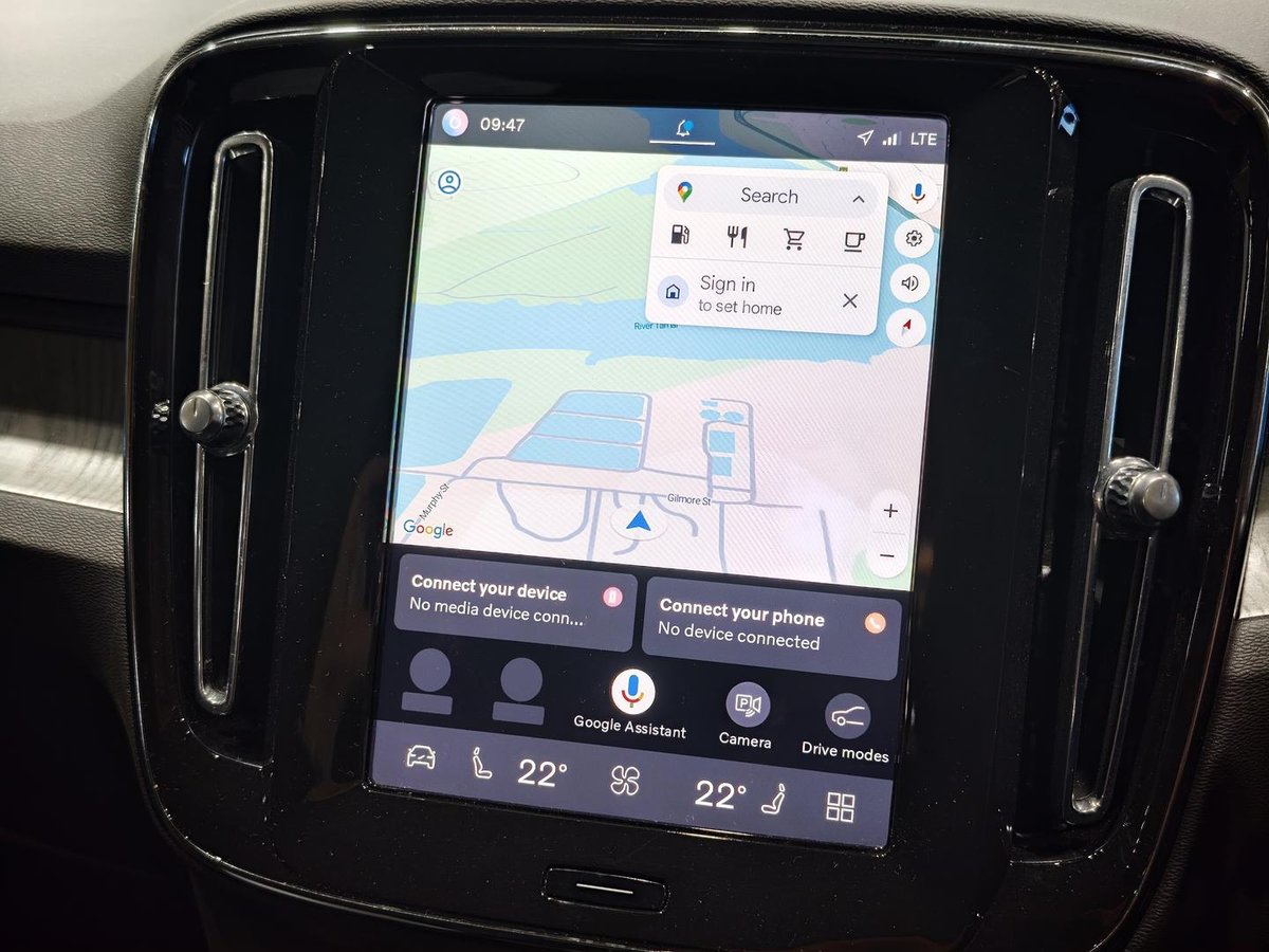 2025 Volvo XC40 Plus B4 MY25 image 11