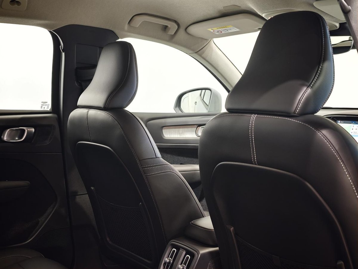 2025 Volvo XC40 Plus B4 MY25 image 20