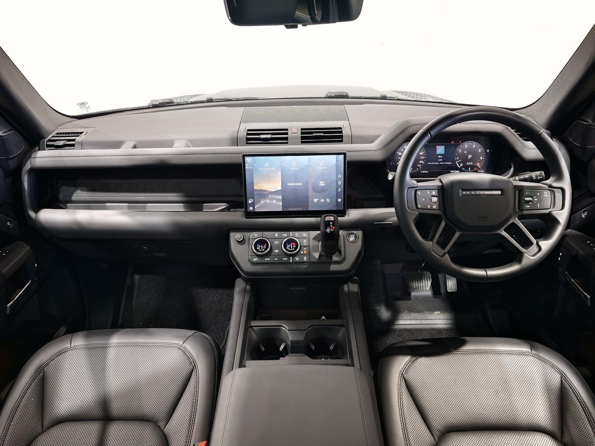 2025 Land Rover Defender 130 P400 X-Dynamic SE L663 MY25.5 AWD image 9