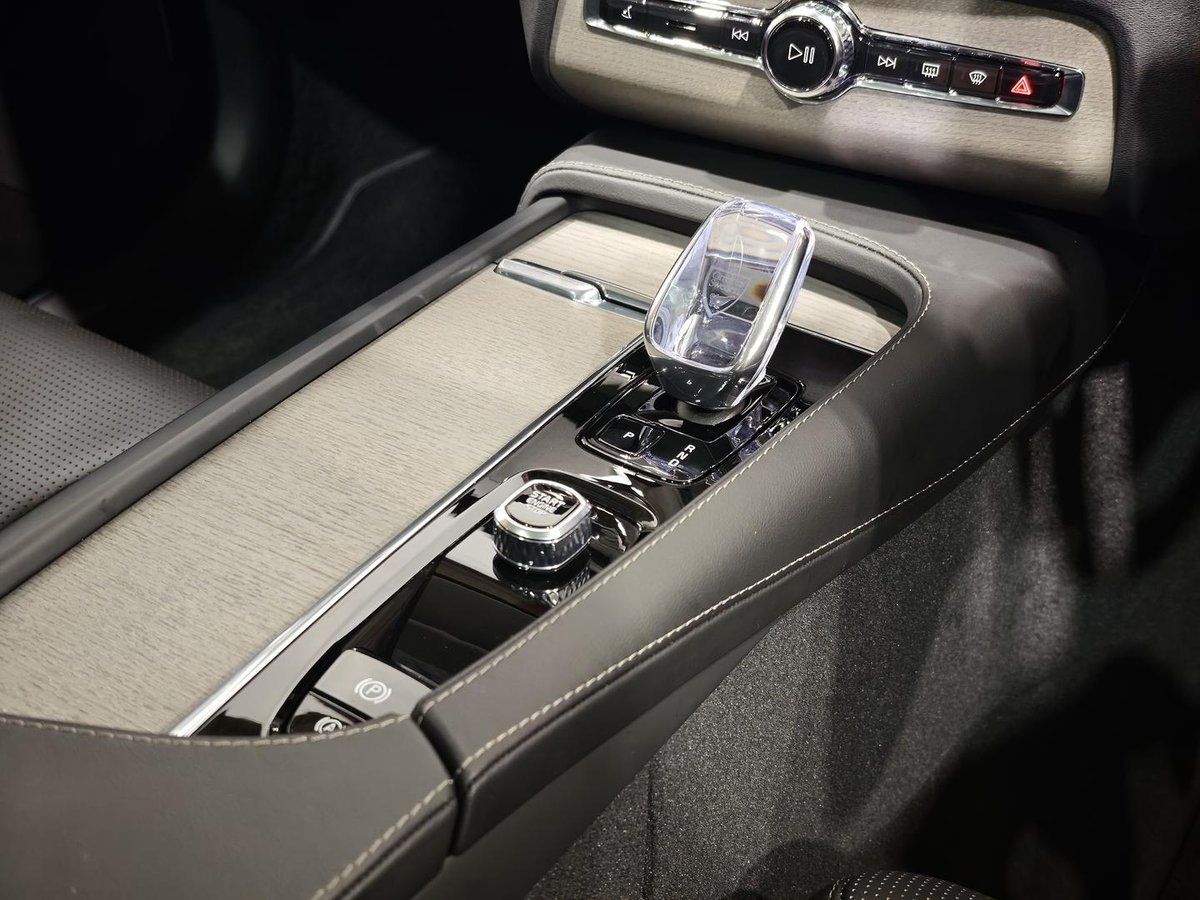 2024 Volvo XC90 Ultra B6 Bright MY25 AWD image 17