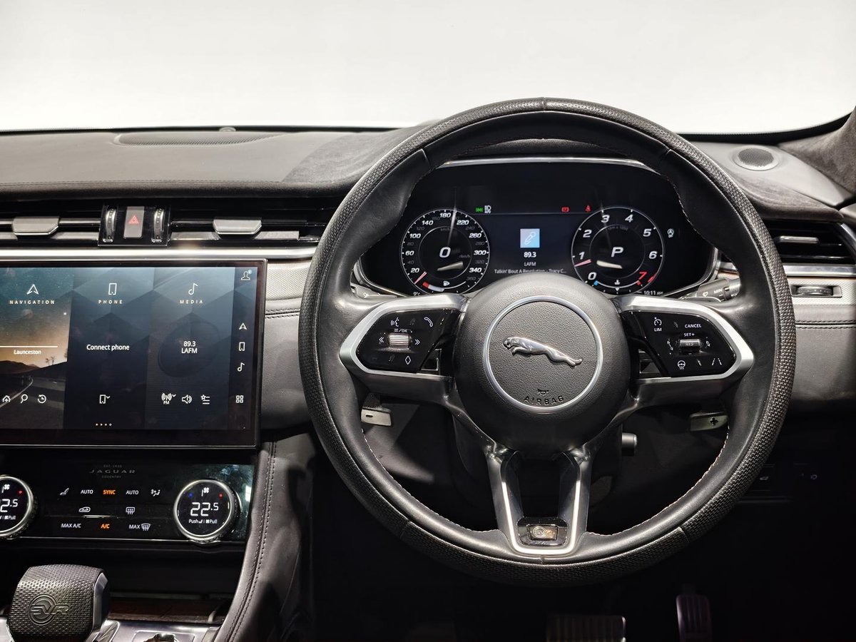 2021 Jaguar F-PACE SVR X761 MY21.25 AWD image 15
