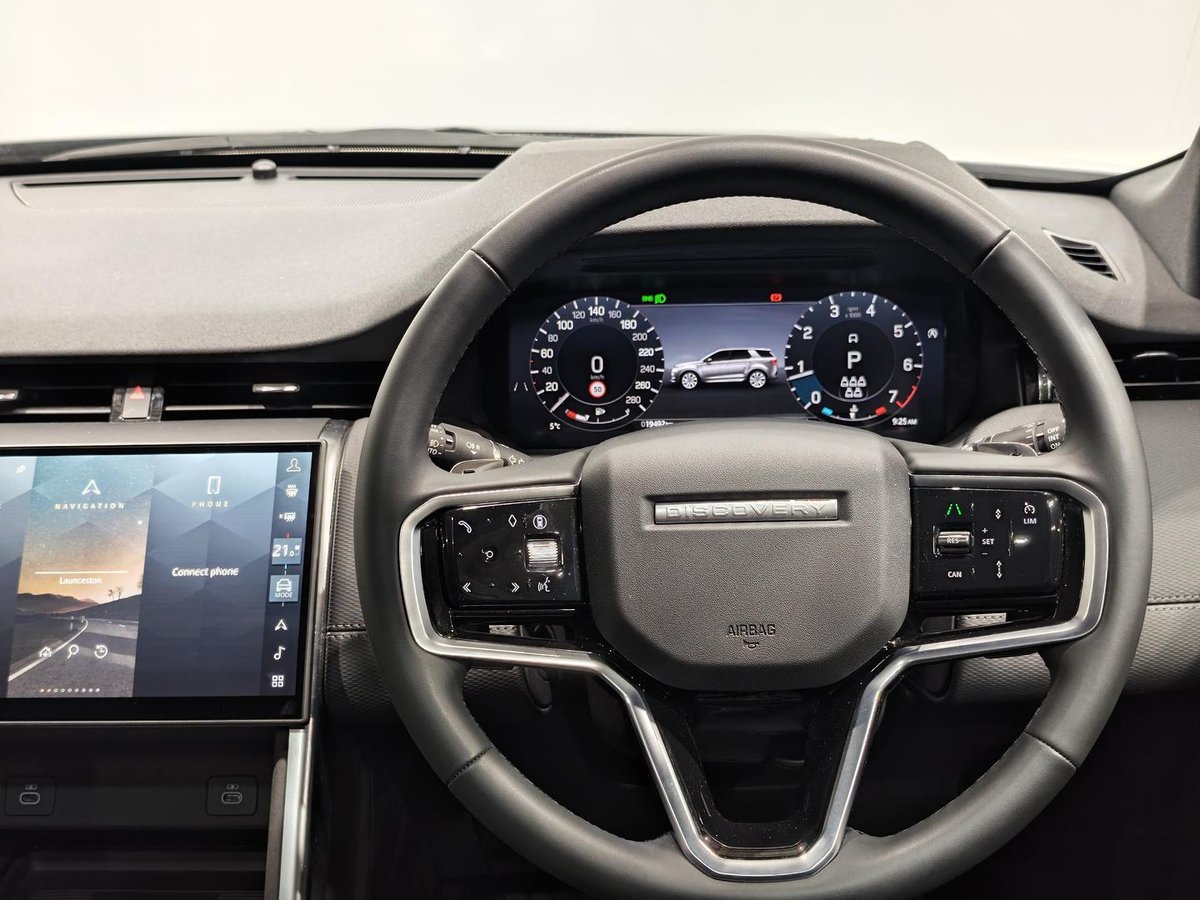 2025 Land Rover Discovery Sport P250 Dynamic SE L550 MY25.5 4X4 Constant image 15