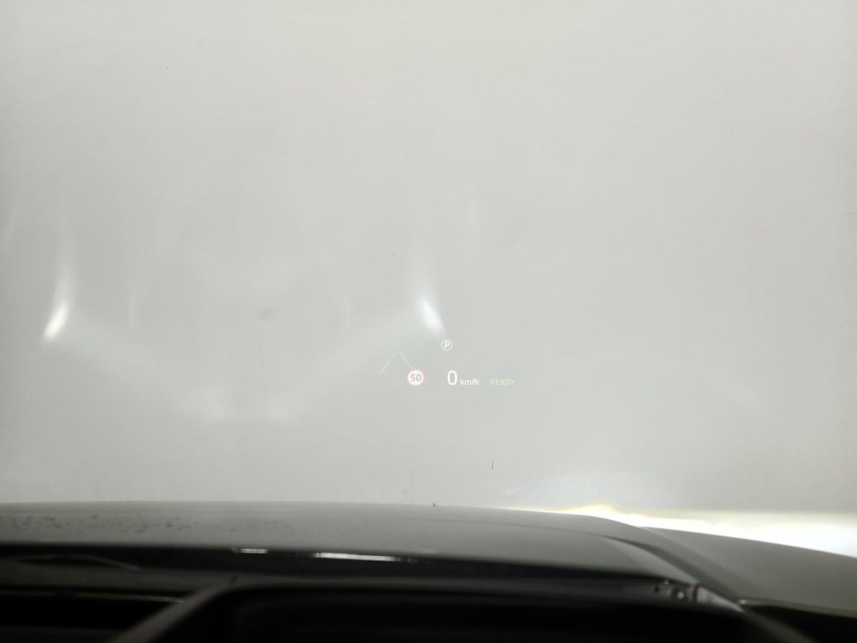 2024 Land Rover Discovery Sport P300e Dynamic SE L550 MY25 4X4 Constant image 22