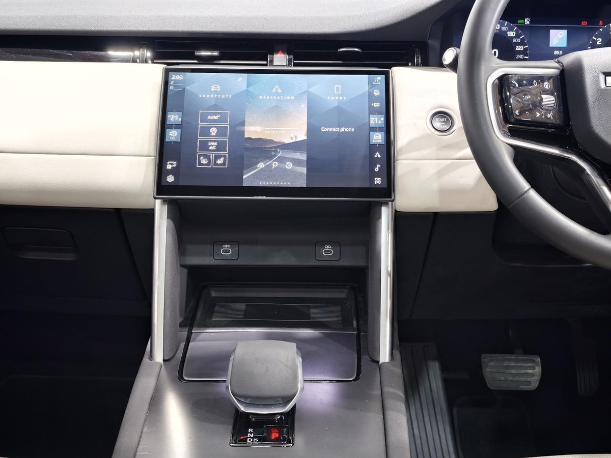 2024 Land Rover Discovery Sport P200 S L550 MY25 4X4 Constant image 14