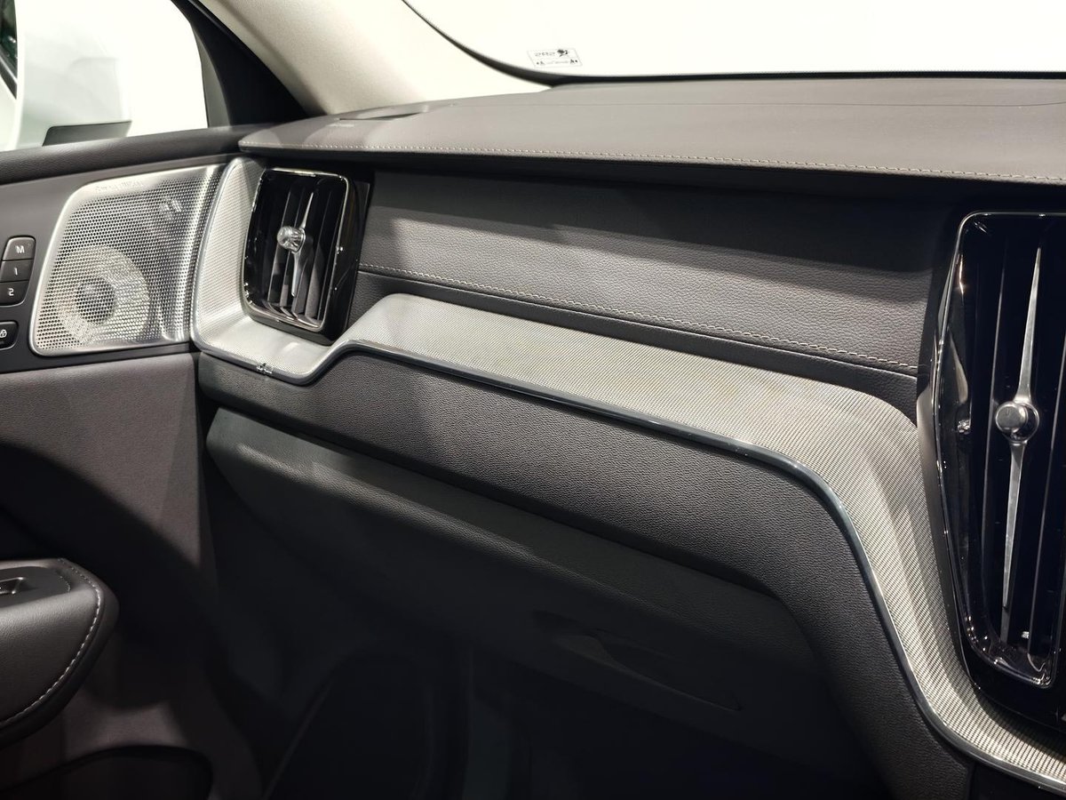 2025 Volvo XC60 Ultra B5 Bright MY25 AWD image 20