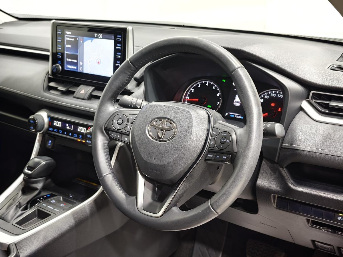 2021 Toyota RAV4 GXL MXAA52R image 7