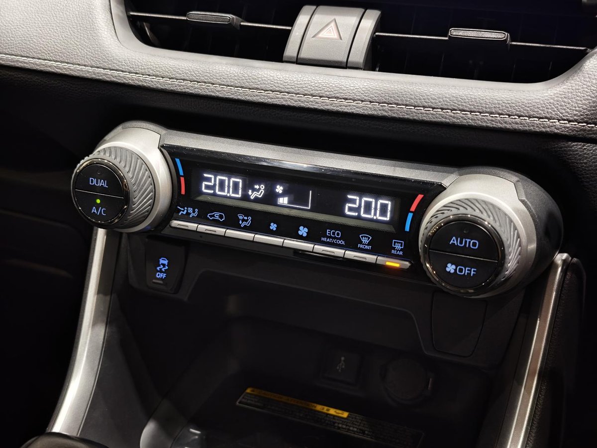 2021 Toyota RAV4 GXL MXAA52R image 12
