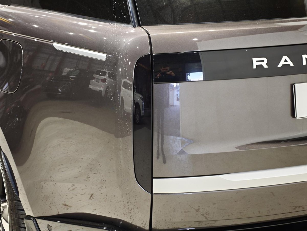 2024 Land Rover Range Rover P460e Autobiography PHEV L460 MY25 AWD image 19