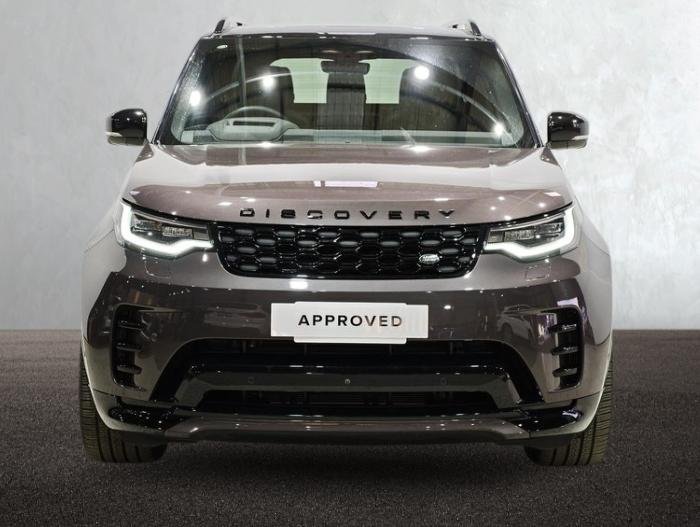 2025 Land Rover Discovery D350 Dynamic SE Series 5 MY25 4X4 image 7
