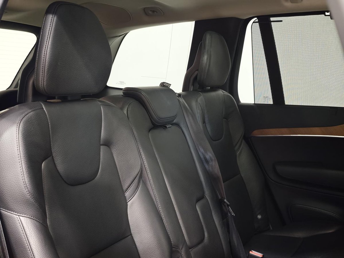 2021 Volvo XC90 D5 Momentum MY21 AWD image 8