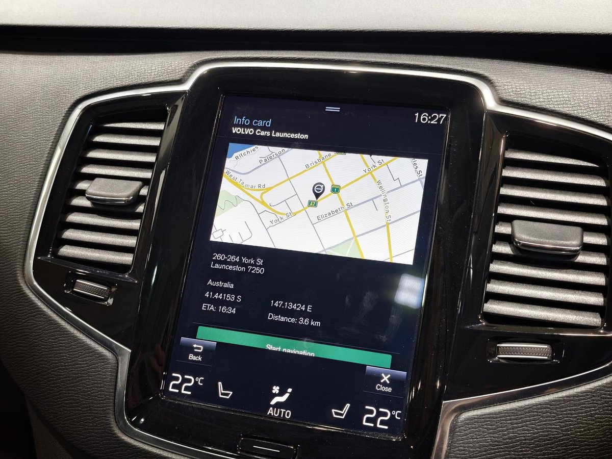 2021 Volvo XC90 D5 Momentum MY21 AWD image 21