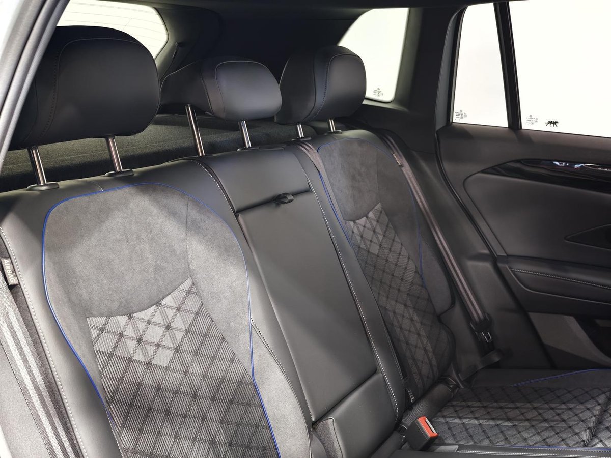2025 Volkswagen Tiguan 150TSI R-Line CT MY25 Four Wheel Drive image 17