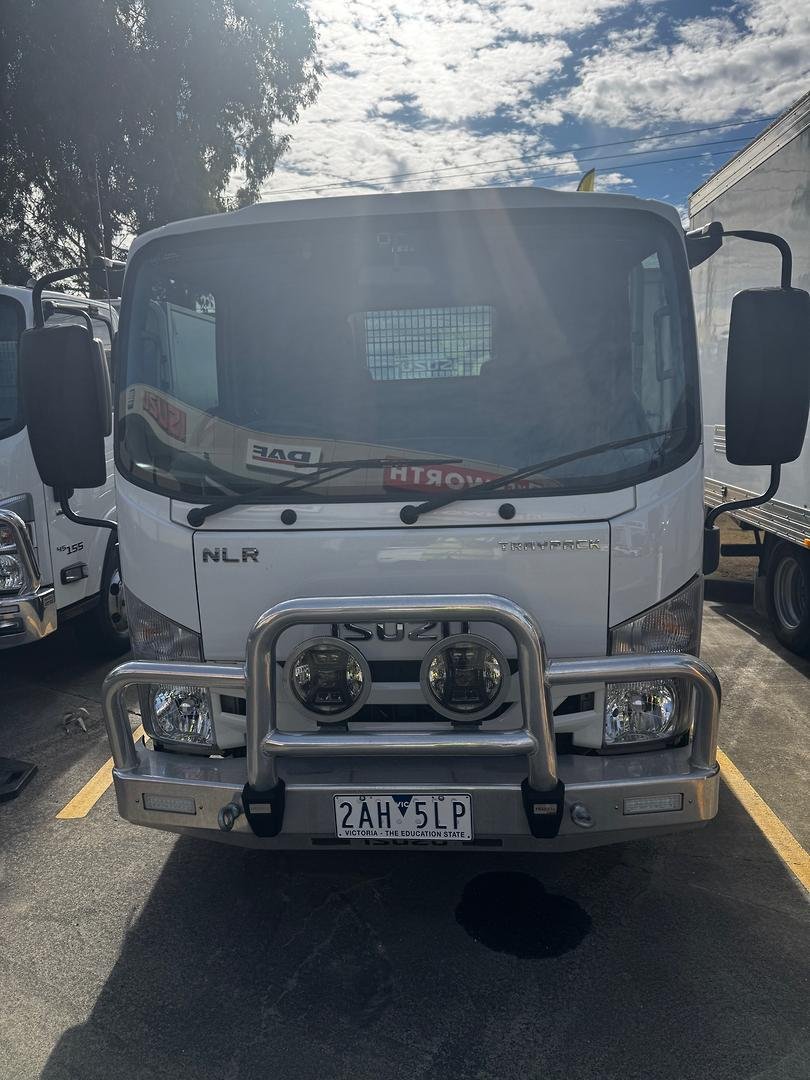 2017 Isuzu N Series NLR 45-150 Traypack image 17