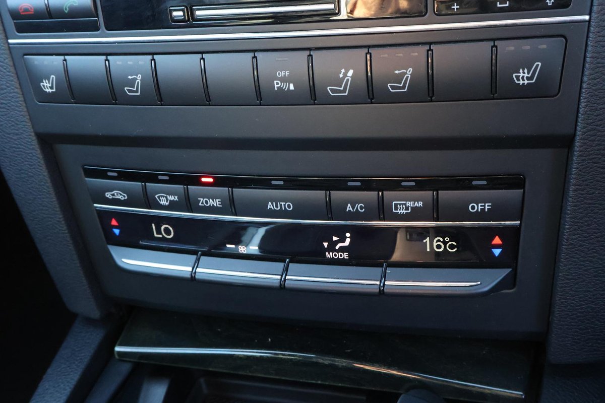 2011 Mercedes-Benz E-Class E350 Avantgarde A207 image 24