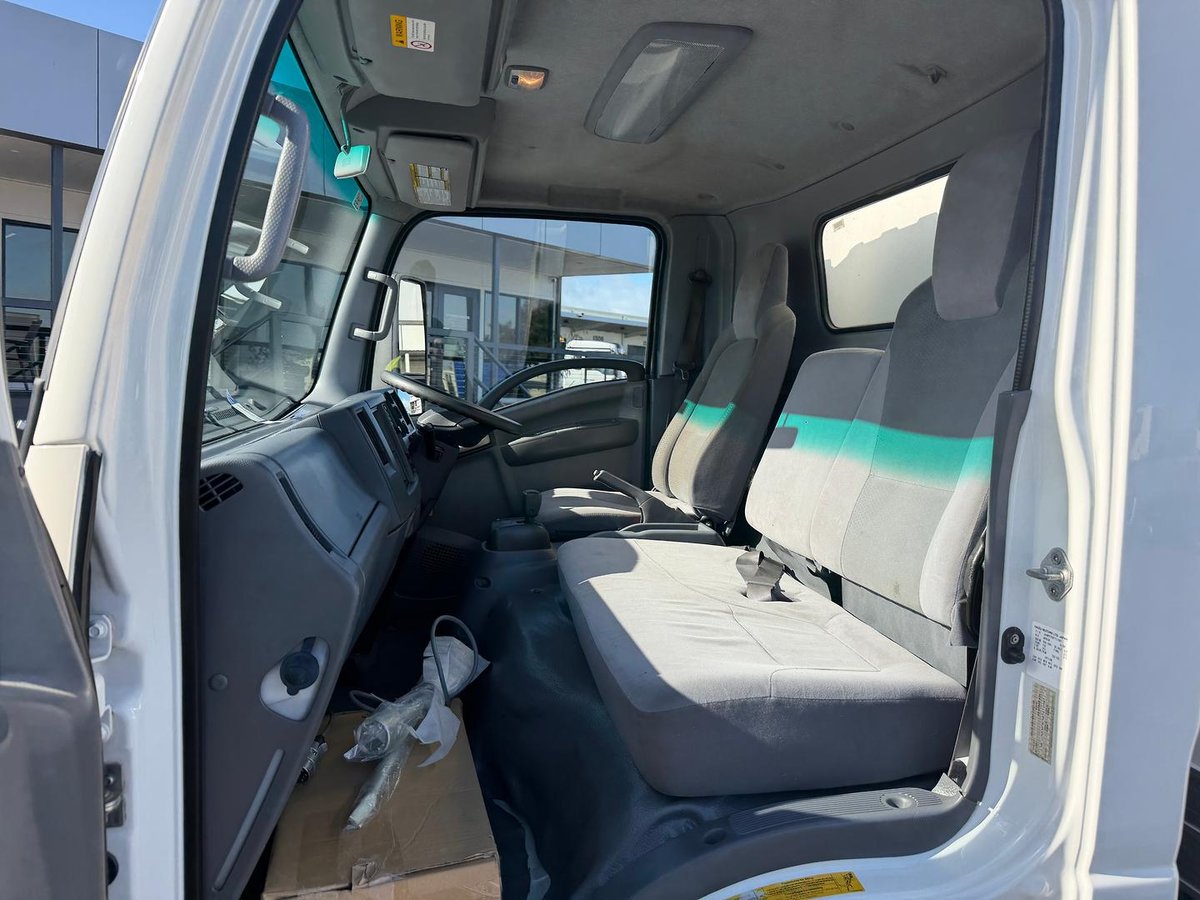 2018 Isuzu N Series NPR 45/55-155 image 23