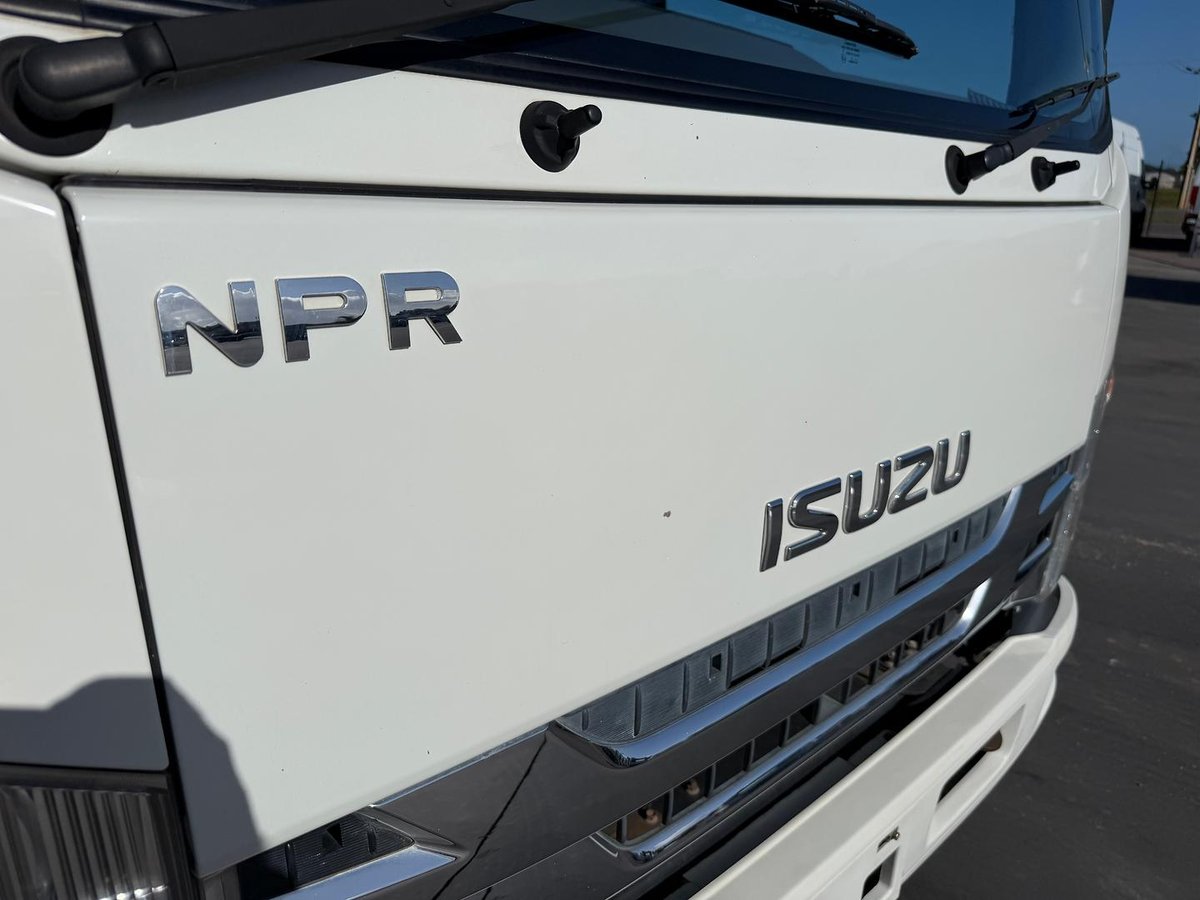 2018 Isuzu N Series NPR 45/55-155 image 14