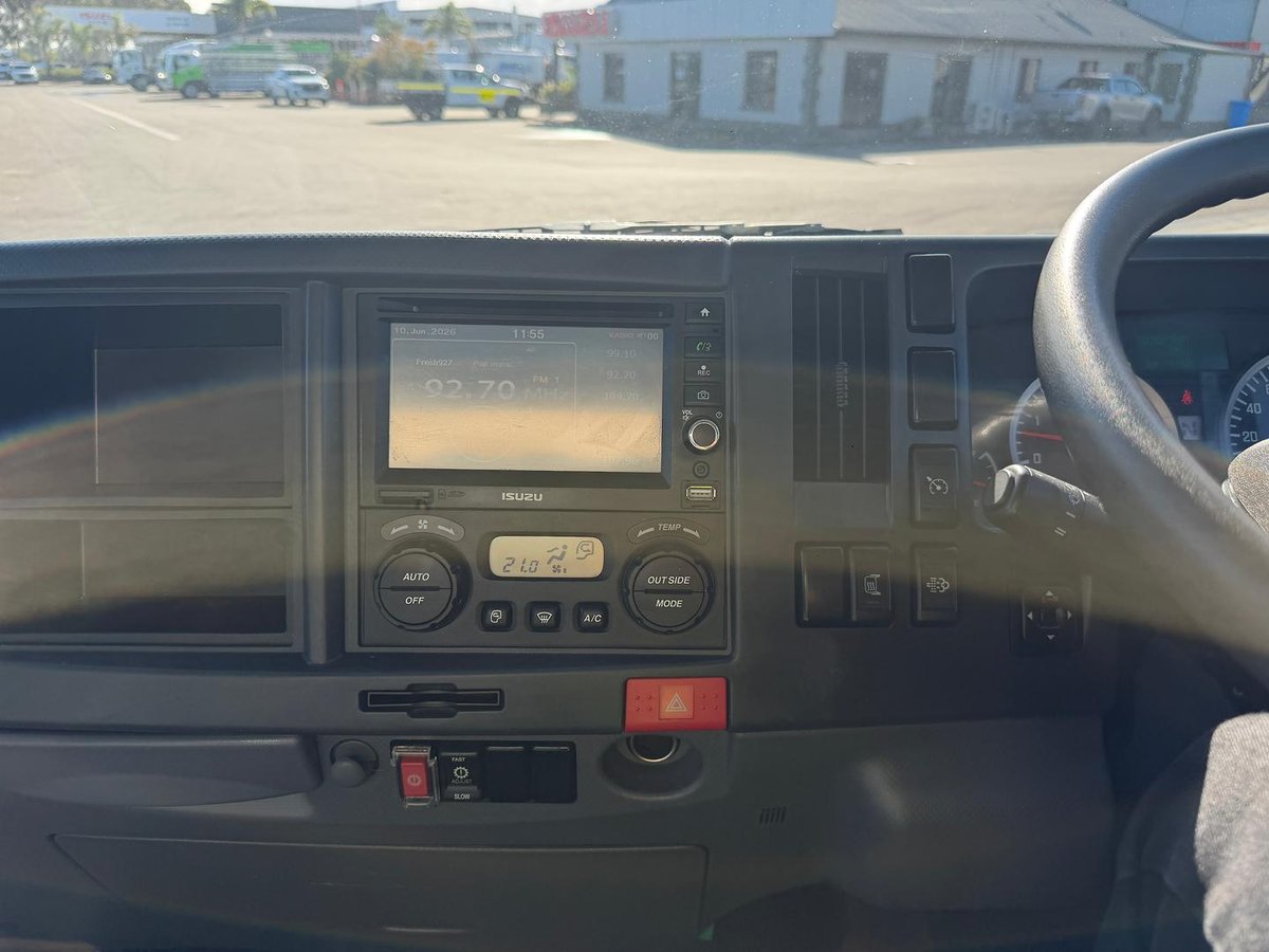 2018 Isuzu N Series NPR 45/55-155 image 20