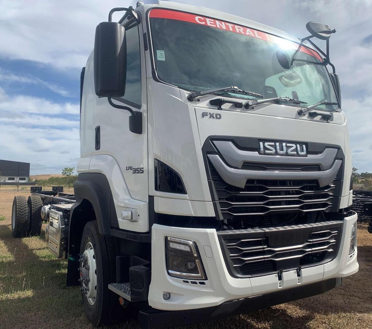 2025 Isuzu Fxd 170-355 At R62