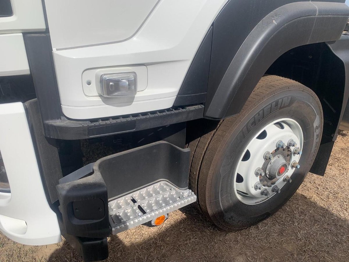 2025 Isuzu Fxd 170-355 At R62 image 6