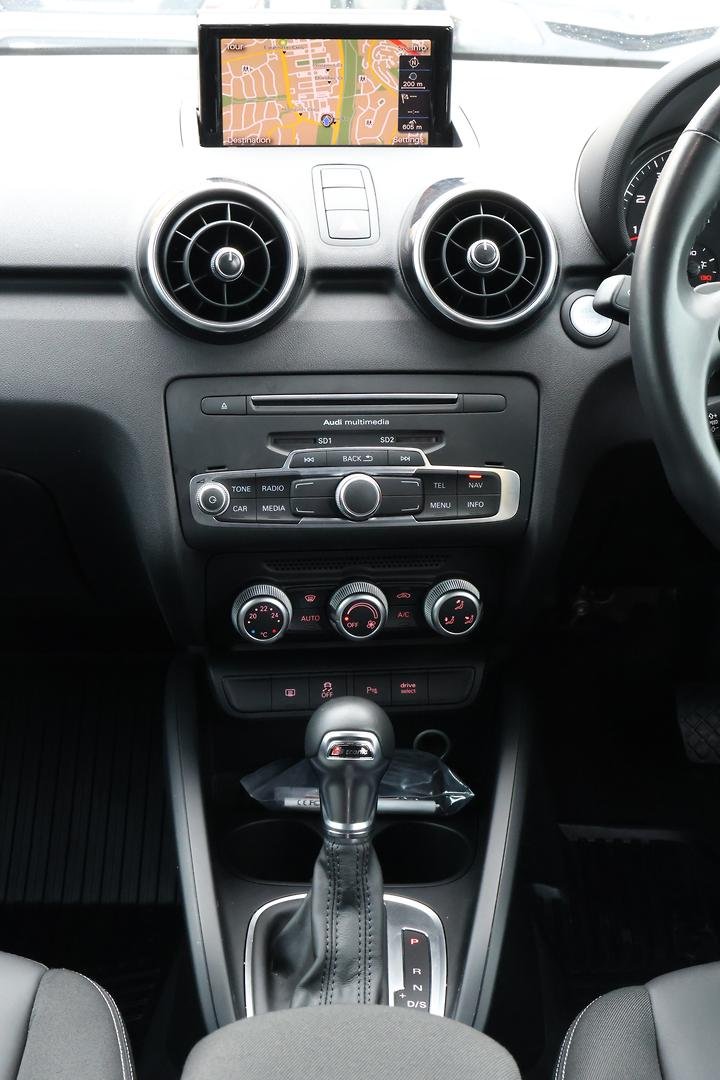 2019 Audi A1 35 TFSI GB MY20 image 17