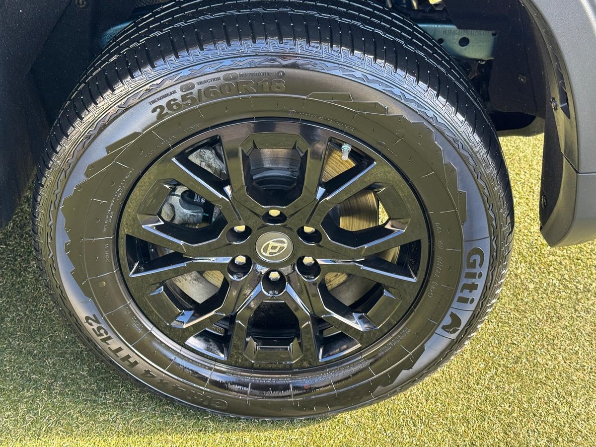 2024 LDV D90 Executive SV9A image 14
