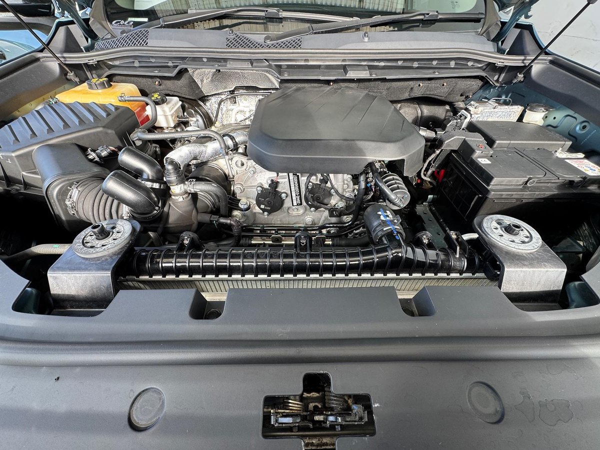 2024 LDV D90 Executive SV9A image 16