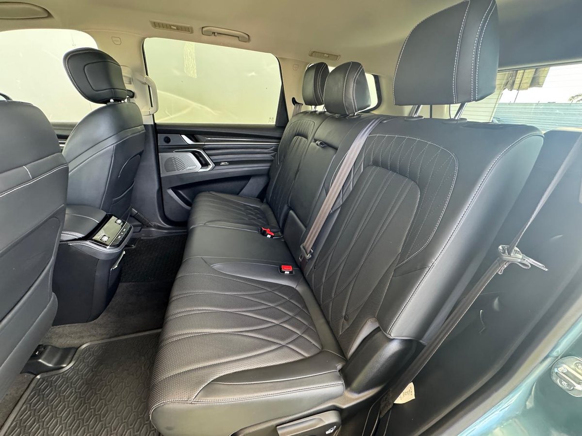 2024 LDV D90 Executive SV9A image 19