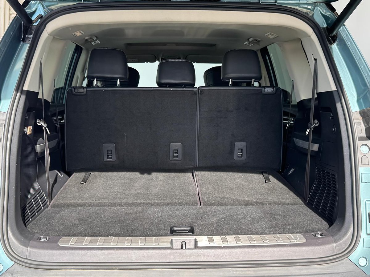 2024 LDV D90 Executive SV9A image 21